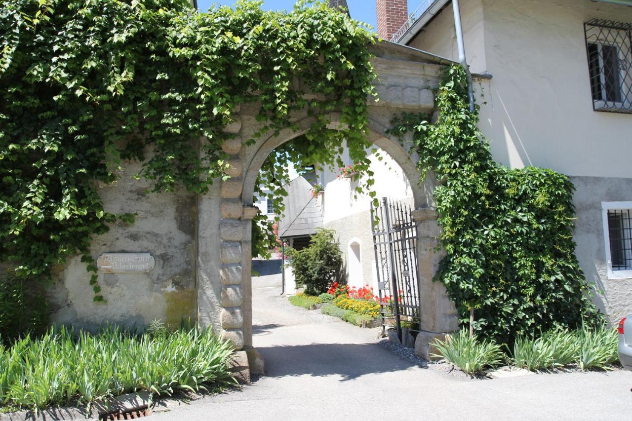 ホテルKloster Wernberg エクステリア 写真