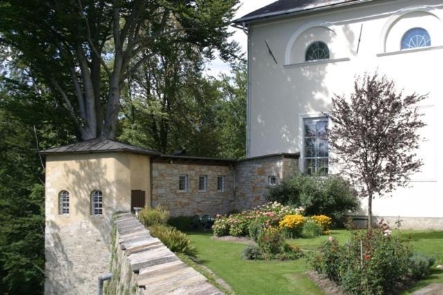 ホテルKloster Wernberg エクステリア 写真
